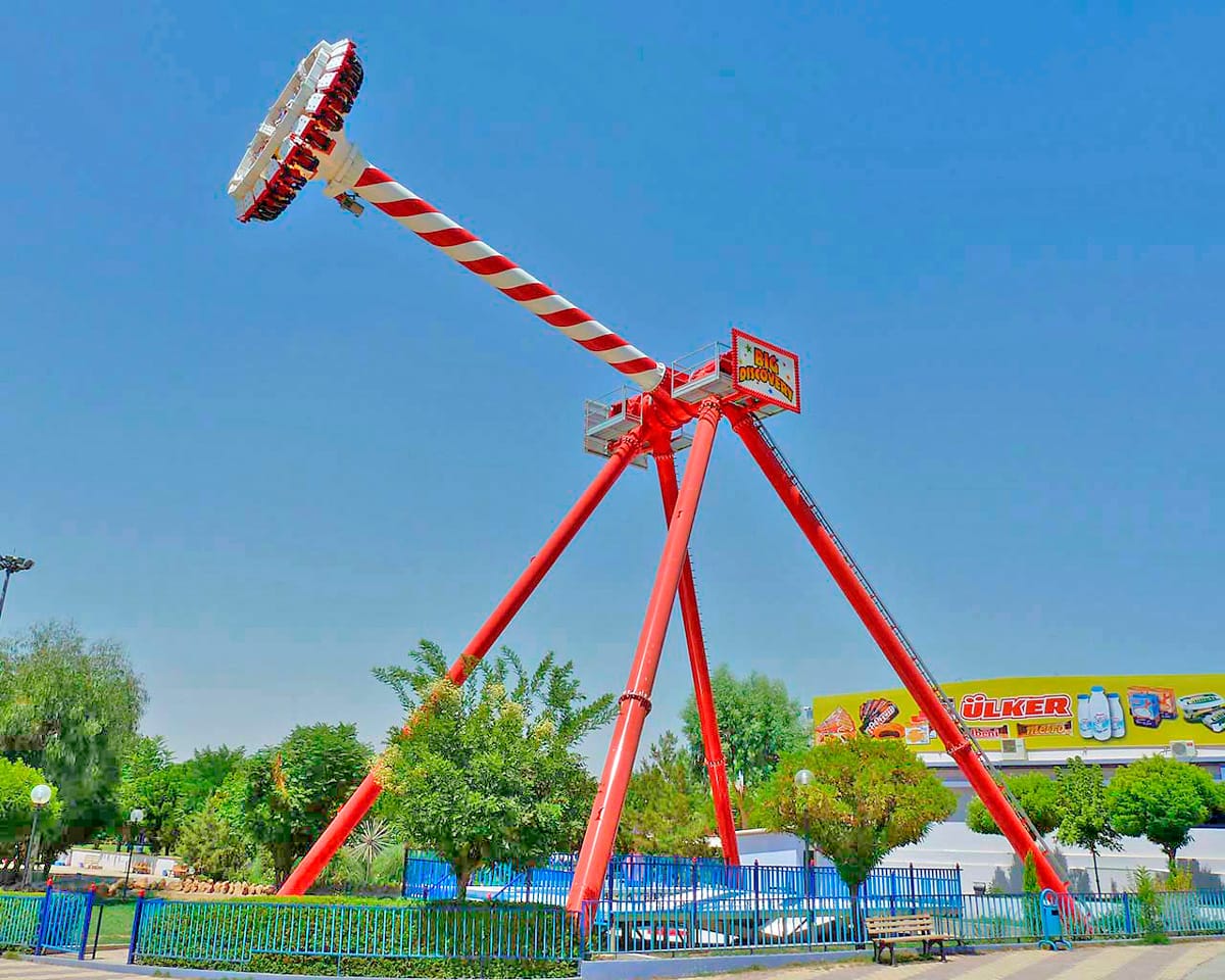 Maxi Dance Party