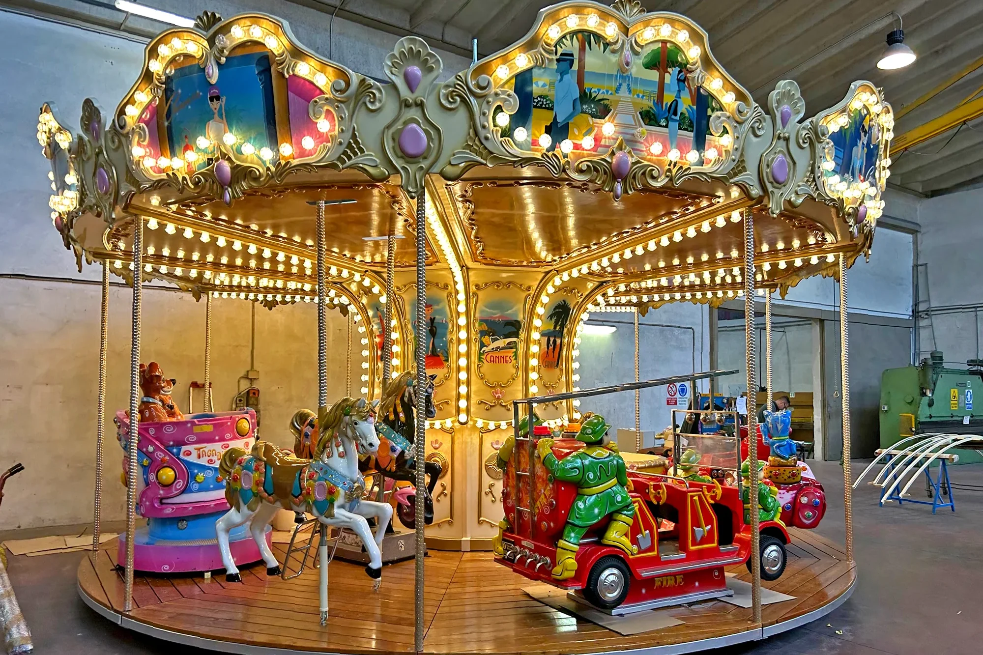 SBFVISA-7-manufacturers-italy-CAROUSEL