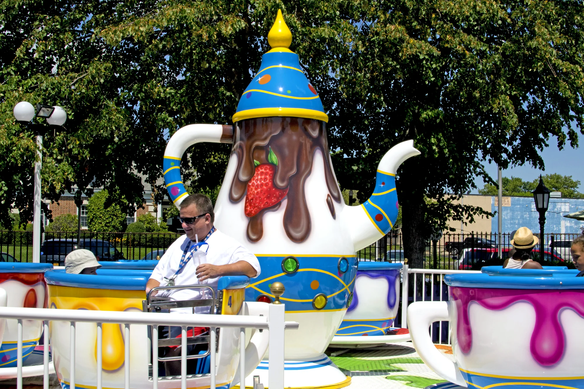 Tea Cups 8 meters
